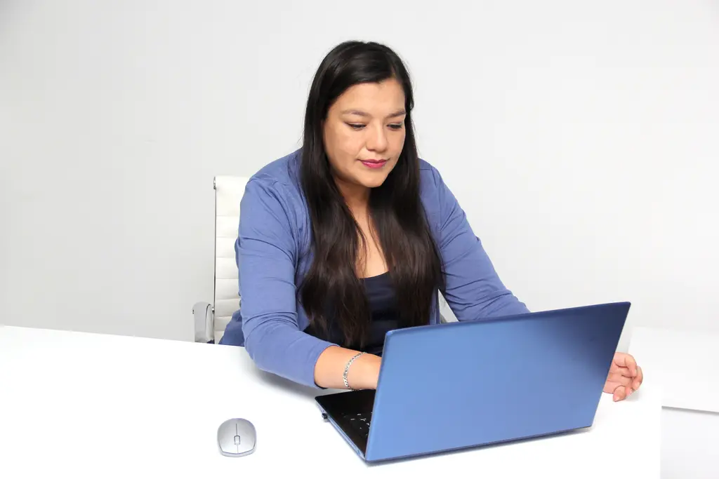 Clientes inquietos, proyectos bajo control: criterios de aceptación, protocolos de 48 horas y paneles de riesgo Clientes inquietos, proyectos bajo control: criterios de aceptación, protocolos de 48 horas y paneles de riesgo