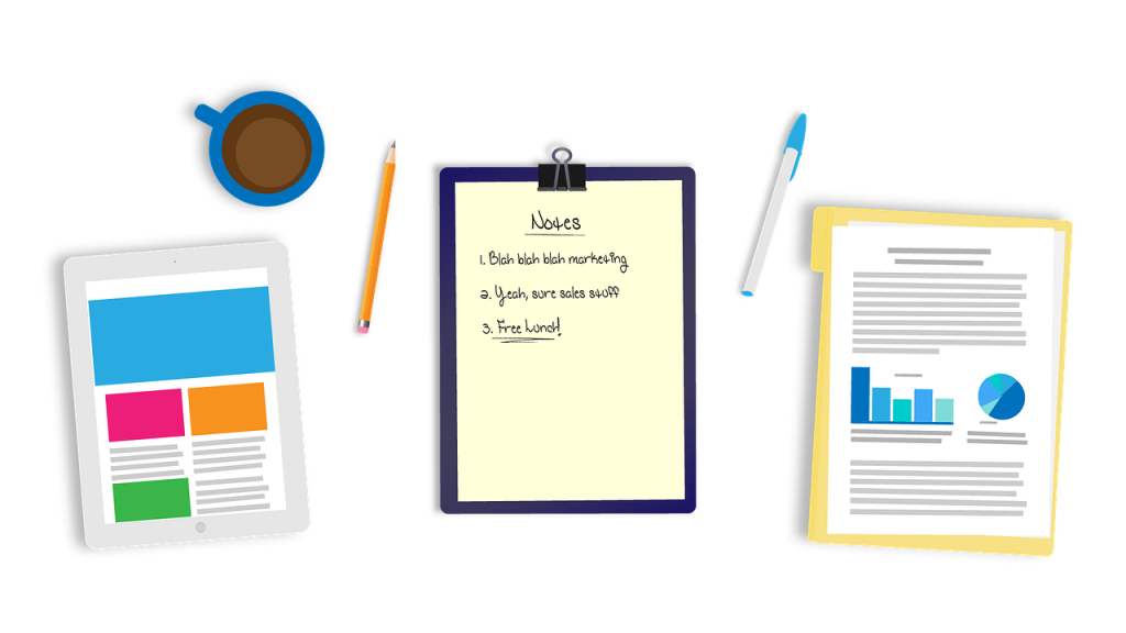 desk-2037545_1280.png