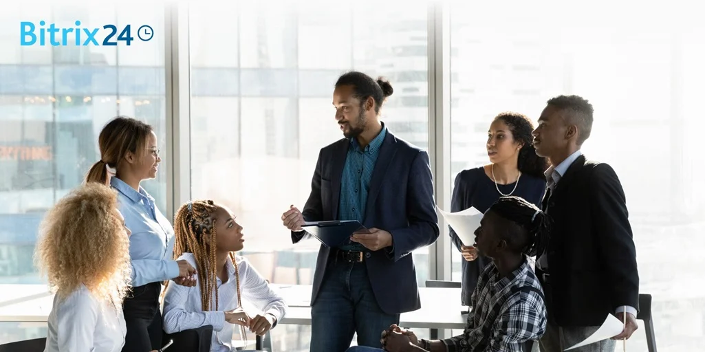 ¿Qué es el liderazgo situacional? 4 enfoques críticos para el éxito