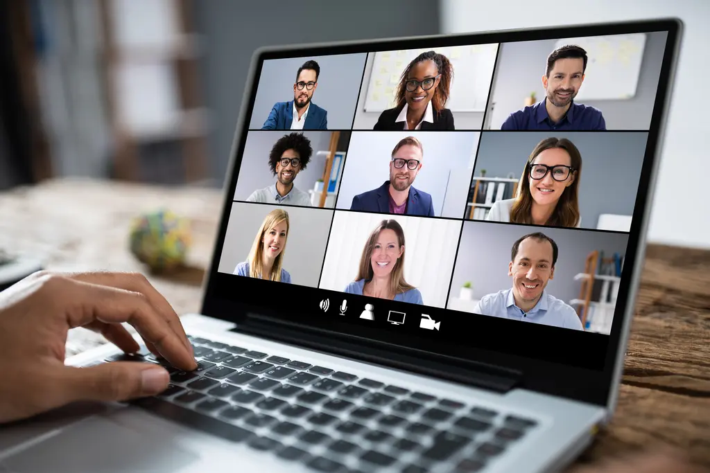 Tu comunicación interna está fuera de control? 7 señales y cómo arreglarla en remoto
