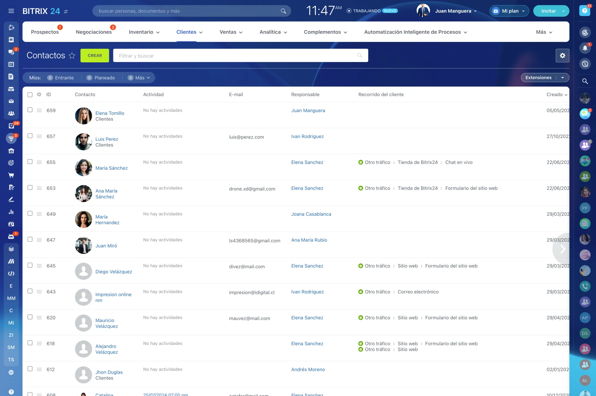 Gestión de contactos en CRM con historial de comunicaciones y perfiles de clientes