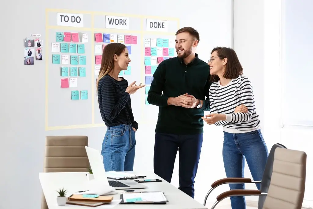 ¿Qué es el flujo de trabajo y cómo optimizarlo? Guía para PYMES y empresas grandes
