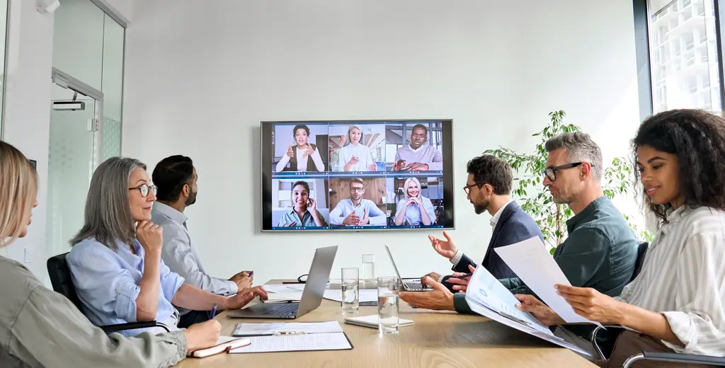 Liderazgo a distancia: funcionalidades CRM para equipos remotos exitosos