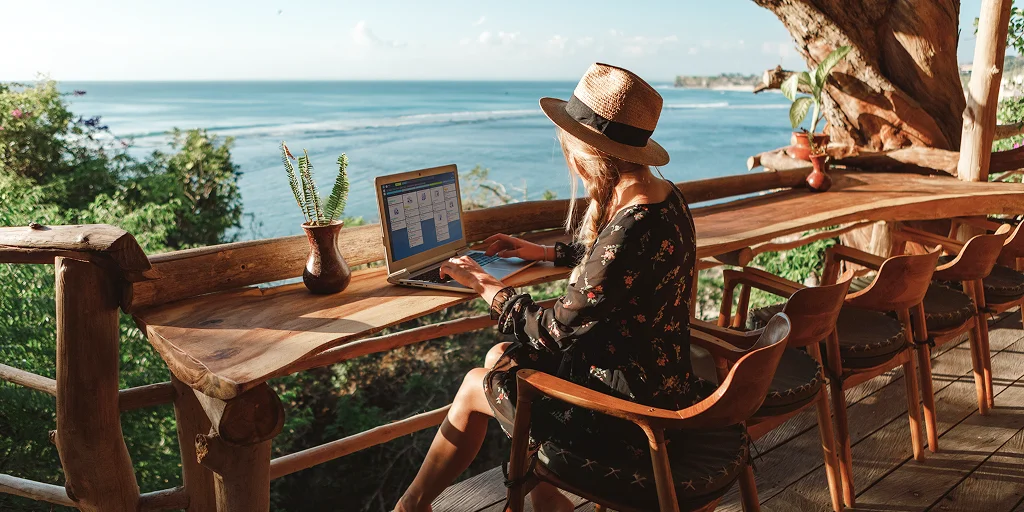 Cómo crear equipos híbridos de alto rendimiento: mejores prácticas y herramientas